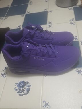 Skechers Vibrant Purple Low-Top Sneakers